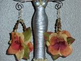 flower hoop earrings