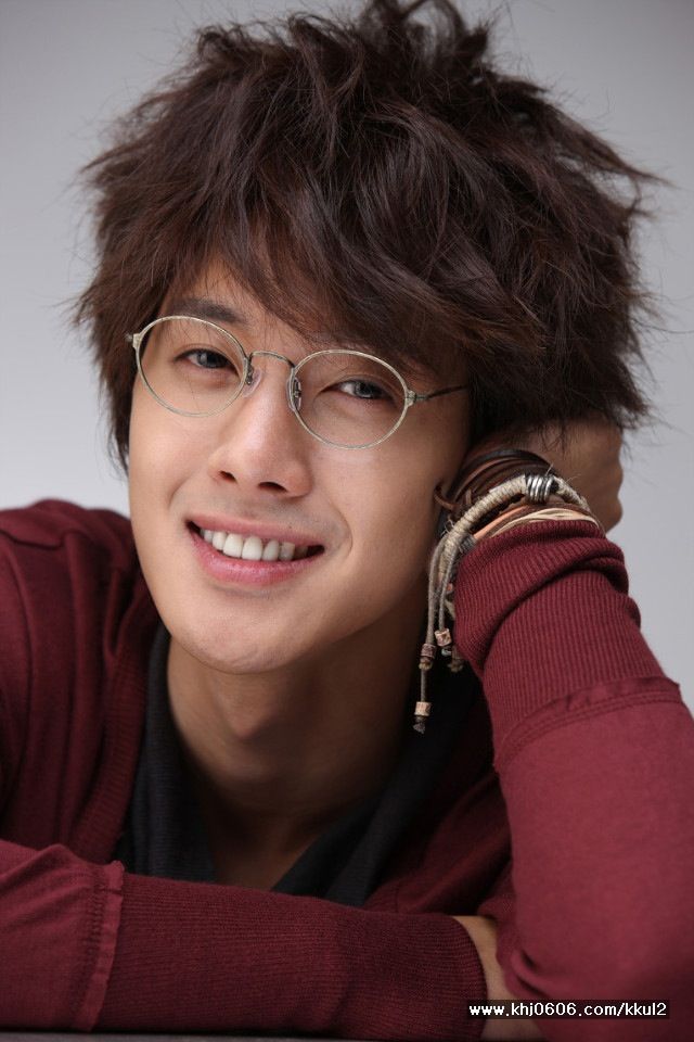 http://i188.photobucket.com/albums/z168/aarjeeii/khj_hotsun_16.jpg