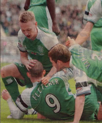 hibeesaregay.jpg