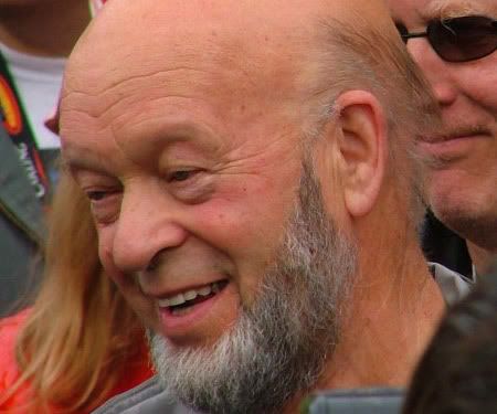 Eavis_press_concrop.jpg