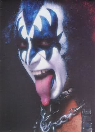 KISS---Gene-Simmons--.jpg