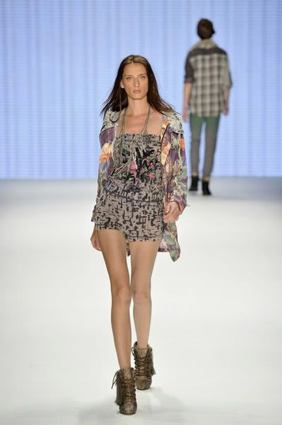 Ana Mihajlovic for Custo Barcelona