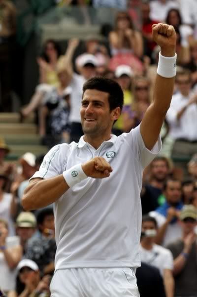 Novak Djokovic Reaches Wimbledon Semis