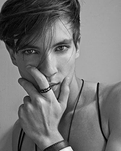 Pedro Frizon by Kal Yee