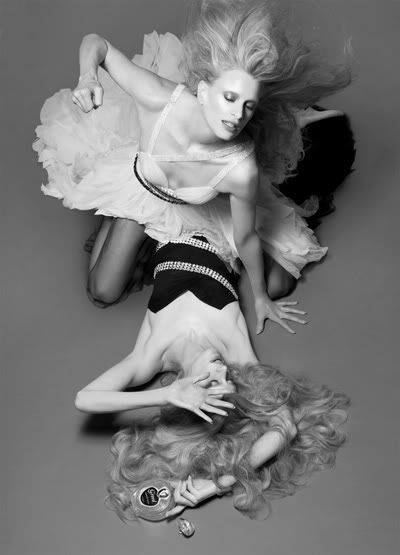Model Kristen McMenamy DNA Photography by S lve Sundsb 